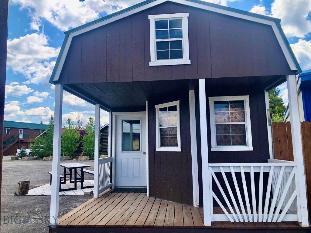 132 N Electric Street, West Yellowstone, MT 59758 photo 28