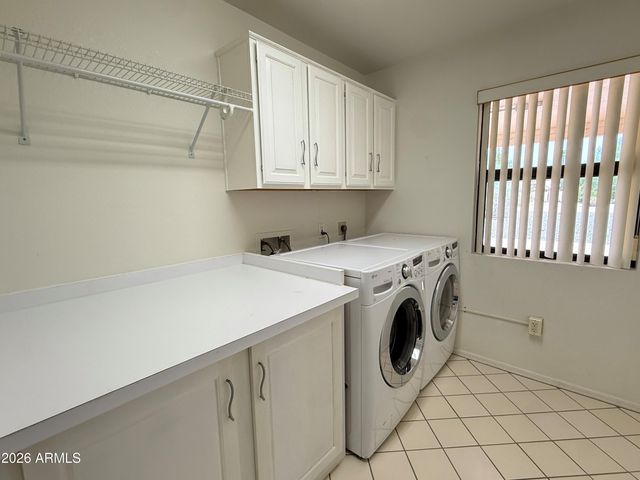 19715 N 94th Drive, Peoria, AZ 85382