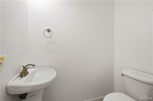 912 N Bentsen Road, Mcallen, TX 78501