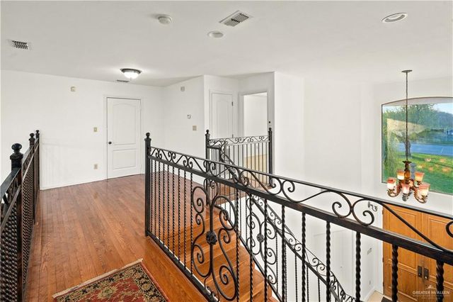 912 N Bentsen Road, Mcallen, TX 78501