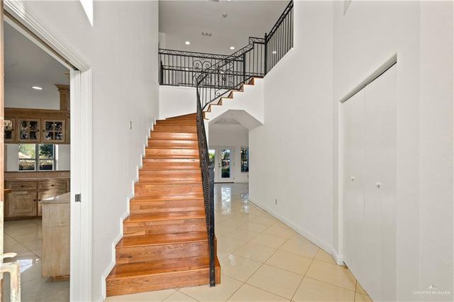 912 N Bentsen Road, Mcallen, TX 78501