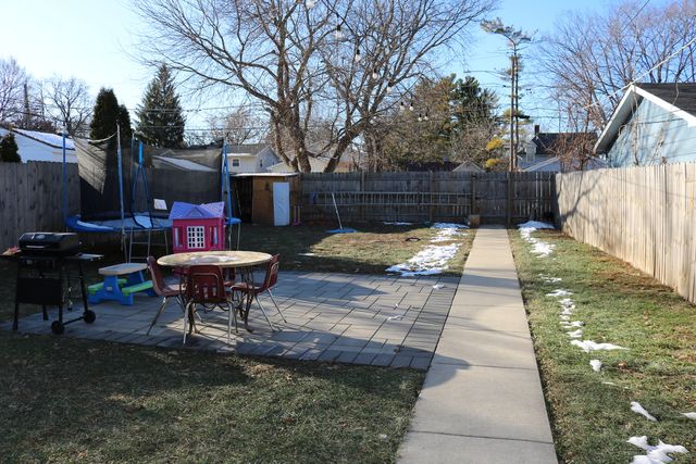 3232 Ezra Avenue, Zion, IL 60099