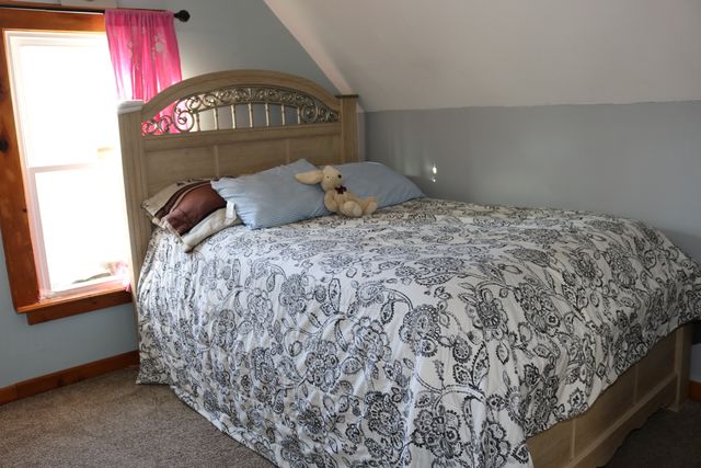 3232 Ezra Avenue, Zion, IL 60099