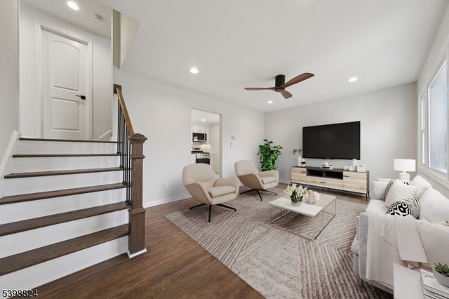 565 Willow Ave, Garwood Boro, NJ 07027