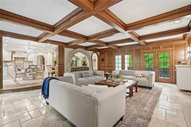 613 Lincoln Road, Bradford Woods, PA 15015