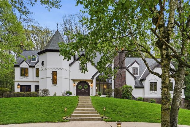 613 Lincoln Road, Bradford Woods, PA 15015