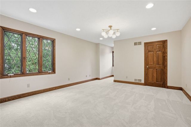 613 Lincoln Road, Bradford Woods, PA 15015