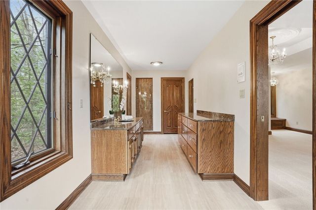 613 Lincoln Road, Bradford Woods, PA 15015