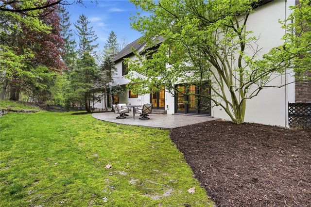 613 Lincoln Road, Bradford Woods, PA 15015