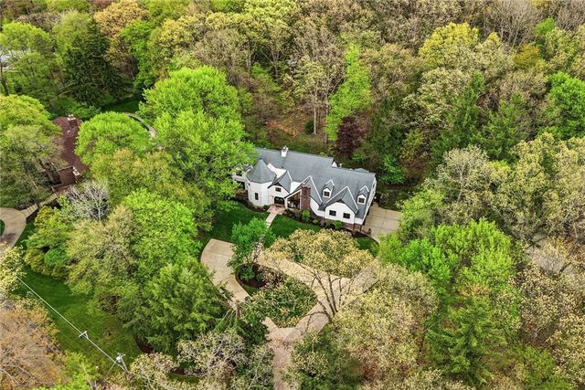 613 Lincoln Road, Bradford Woods, PA 15015