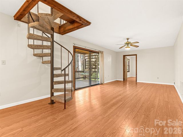 86 View De Lake Drive, Etowah, NC 28729