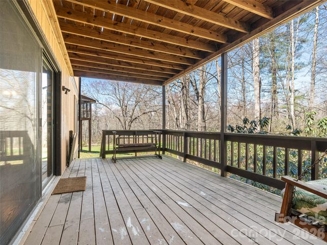 86 View De Lake Drive, Etowah, NC 28729