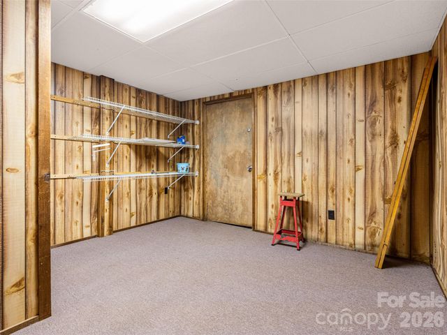 86 View De Lake Drive, Etowah, NC 28729