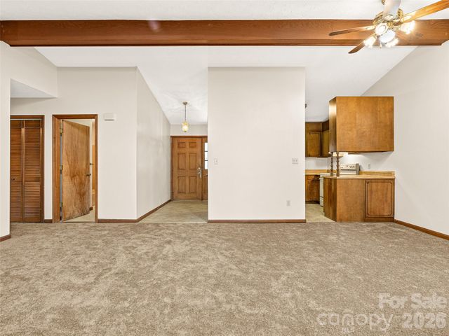 86 View De Lake Drive, Etowah, NC 28729