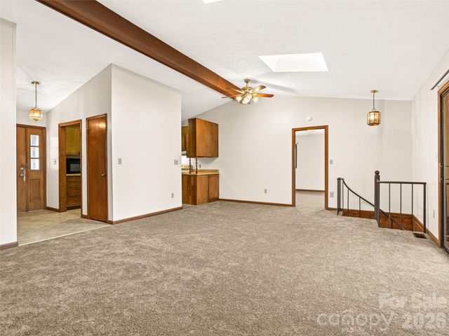86 View De Lake Drive, Etowah, NC 28729