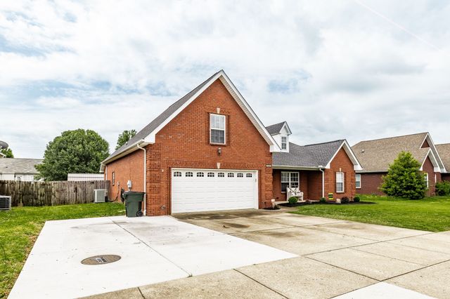 1212 Bothwell Pl, Gallatin, TN 37066
