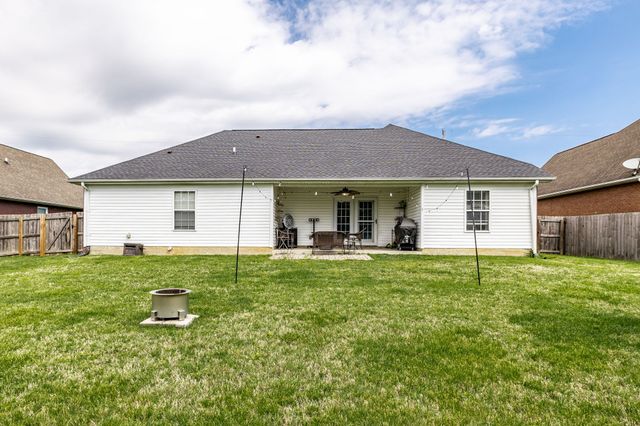 1212 Bothwell Pl, Gallatin, TN 37066