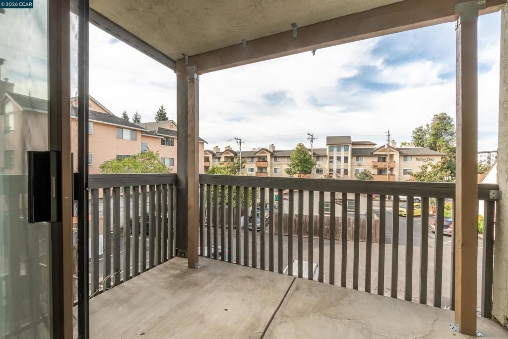Image 27 of property listing at 1315 A St 206, Hayward, CA 94541