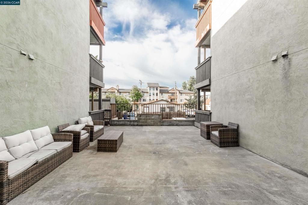 Image 32 of property listing at 1315 A St 206, Hayward, CA 94541