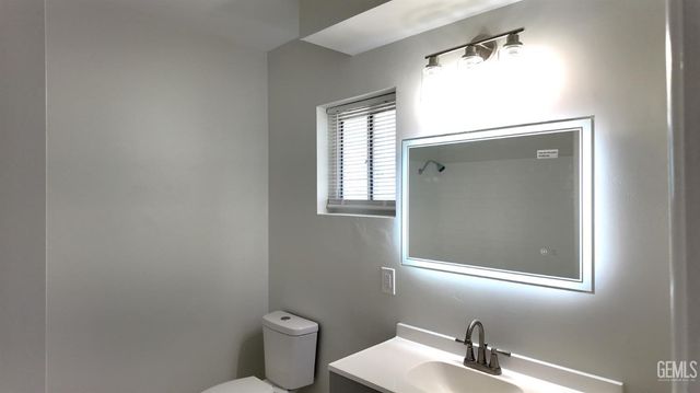 3004 Saratoga Street, Bakersfield, CA 93306