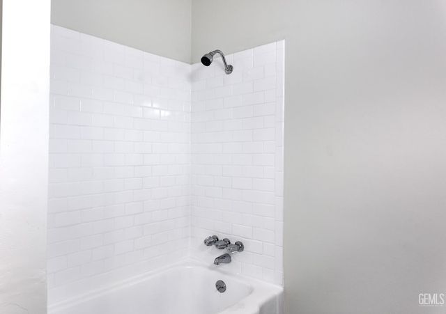 3004 Saratoga Street, Bakersfield, CA 93306