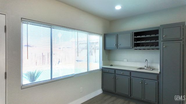 3004 Saratoga Street, Bakersfield, CA 93306