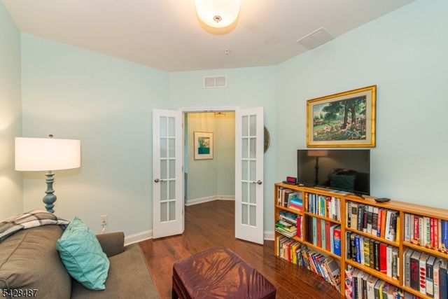 3 Pebble Rd D1, Woodland Park, NJ 07424