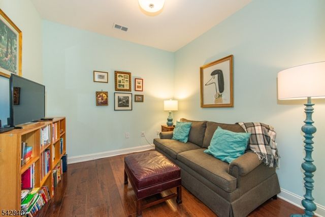 3 Pebble Rd D1, Woodland Park, NJ 07424