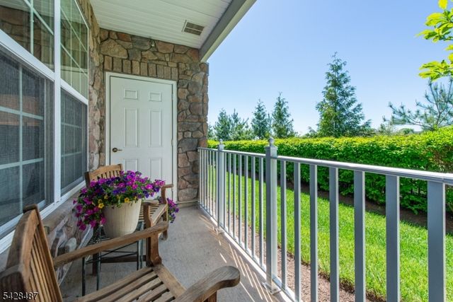 3 Pebble Rd D1, Woodland Park, NJ 07424
