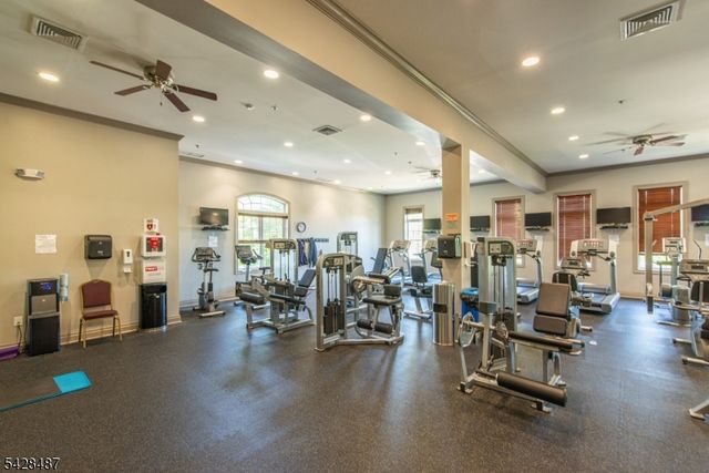 3 Pebble Rd D1, Woodland Park, NJ 07424