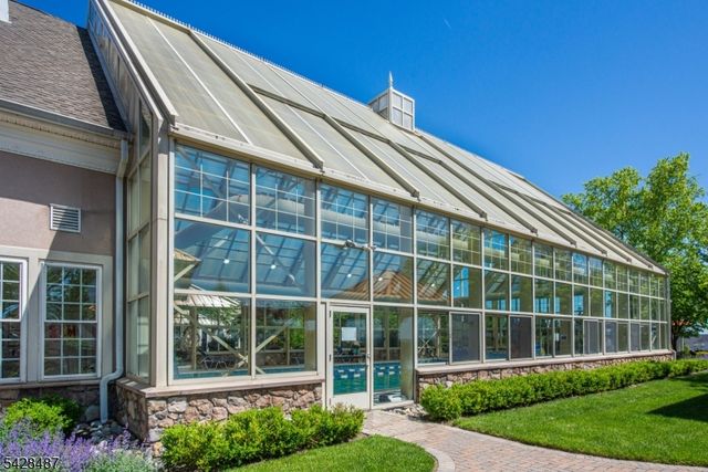 3 Pebble Rd D1, Woodland Park, NJ 07424