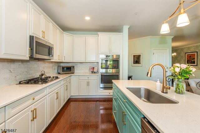 3 Pebble Rd D1, Woodland Park, NJ 07424