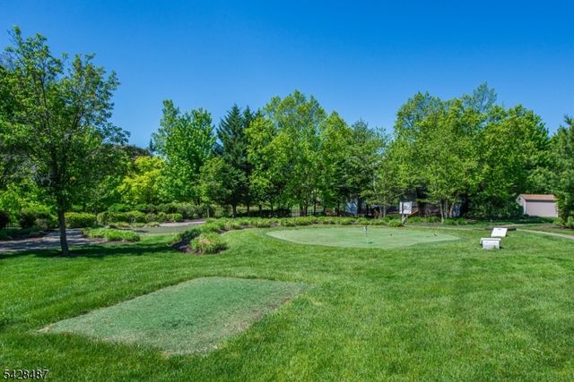 3 Pebble Rd D1, Woodland Park, NJ 07424