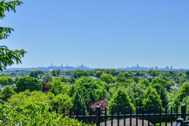 3 Pebble Rd D1, Woodland Park, NJ 07424