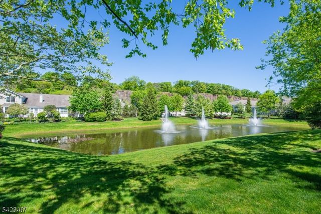 3 Pebble Rd D1, Woodland Park, NJ 07424