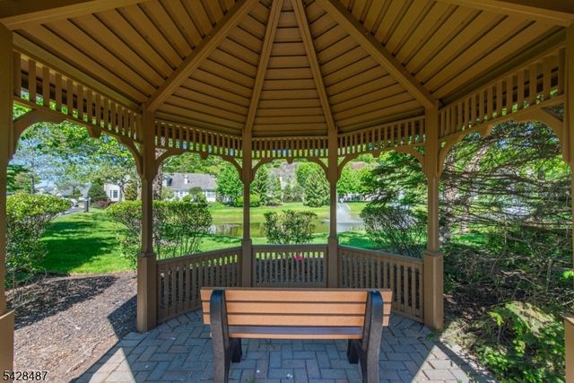 3 Pebble Rd D1, Woodland Park, NJ 07424