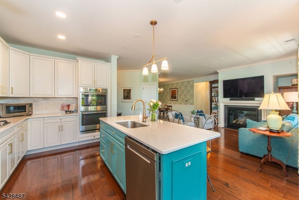 3 Pebble Rd D1, Woodland Park, NJ 07424
