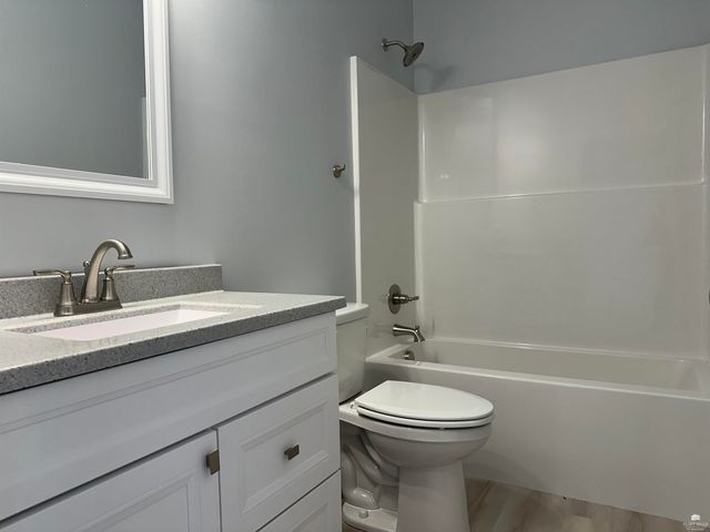 9929 Jasmine Dr., Manhattan, KS 66502