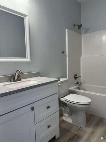 9929 Jasmine Dr., Manhattan, KS 66502