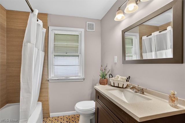 3705 Brinkmore Road, Cleveland Heights, OH 44121