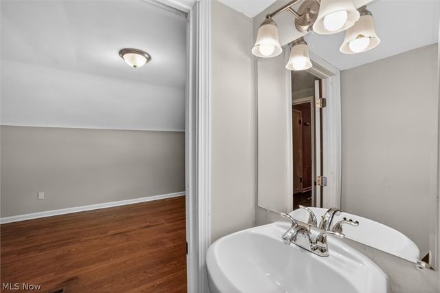3705 Brinkmore Road, Cleveland Heights, OH 44121