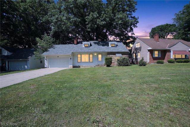 3705 Brinkmore Road, Cleveland Heights, OH 44121