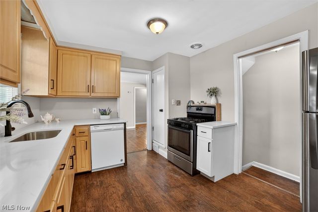 3705 Brinkmore Road, Cleveland Heights, OH 44121