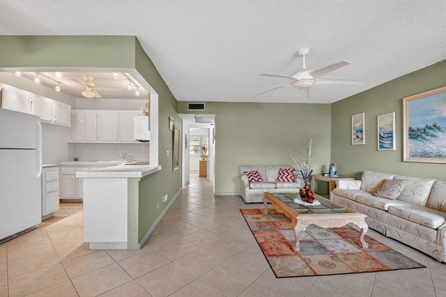 317 N Windsor N N, West Palm Beach, FL 33417