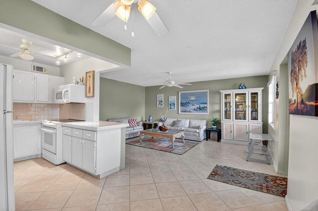 317 N Windsor N N, West Palm Beach, FL 33417