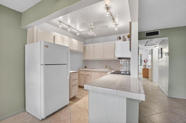 317 N Windsor N N, West Palm Beach, FL 33417