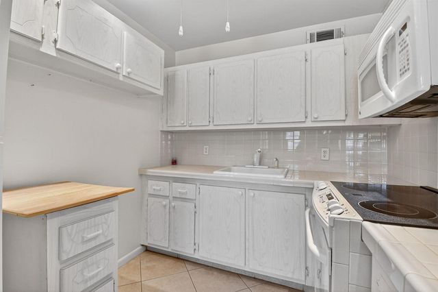 317 N Windsor N N, West Palm Beach, FL 33417