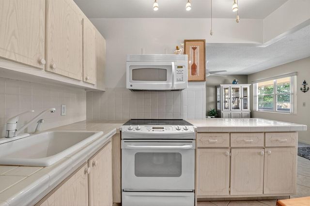 317 N Windsor N N, West Palm Beach, FL 33417