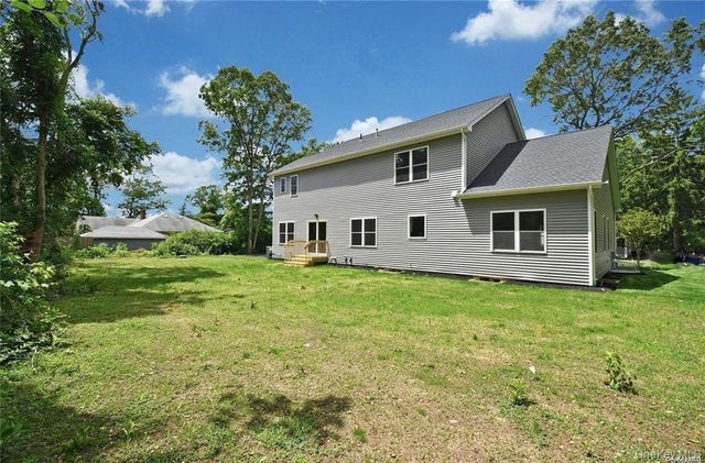 4 Lotto Court, Lake Grove, NY 11755