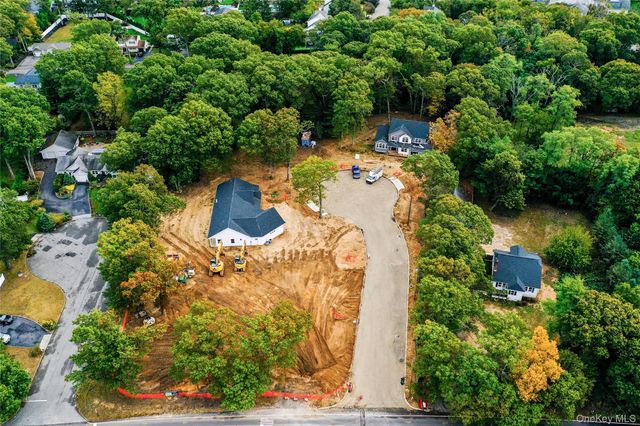 4 Lotto Court, Lake Grove, NY 11755